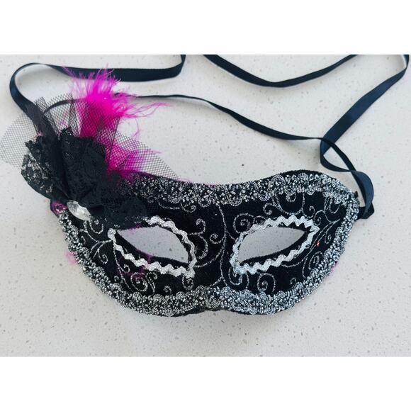2-His & Hers Masquerade Ball / Mardi Gras Masks - Picture 1 of 6